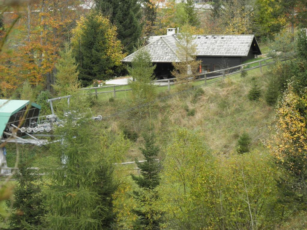Holiday Home Cumar Церкно Номер фото